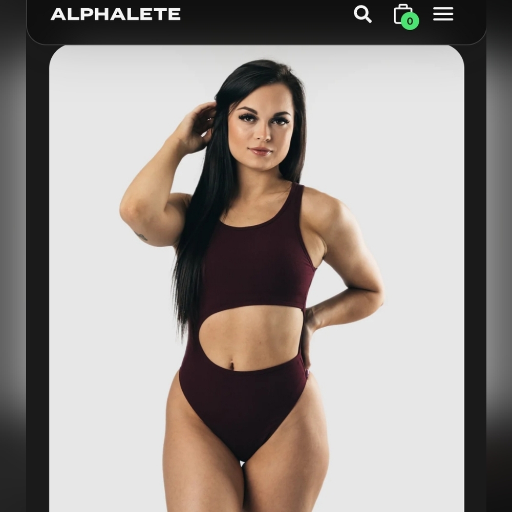 NWOT: Alphalete bodysuit in blueish grey sz Small, super flattering ❤️🫶